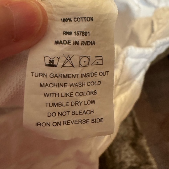 Worn once. Excellent condition. Size XL/2XL. - Picture 5 of 8